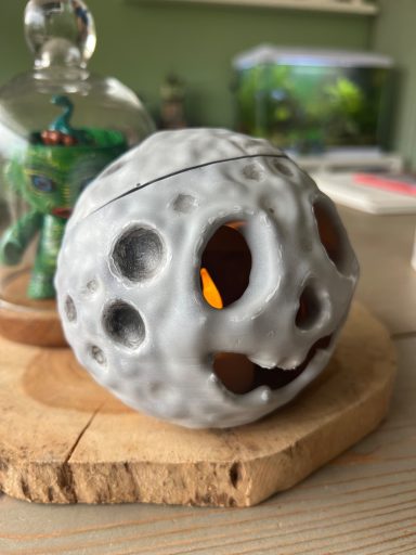 3D printed moon ‘o lantern spheric light side view