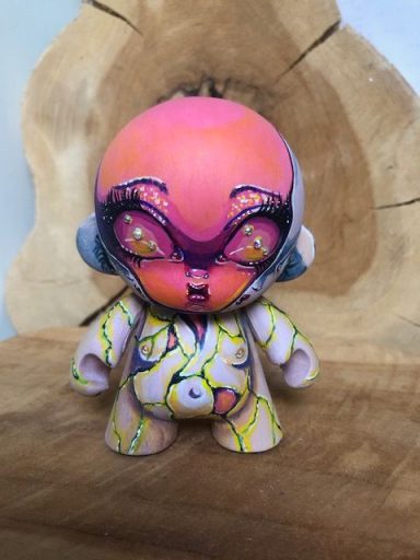 Alien painted Munny vinyl figure